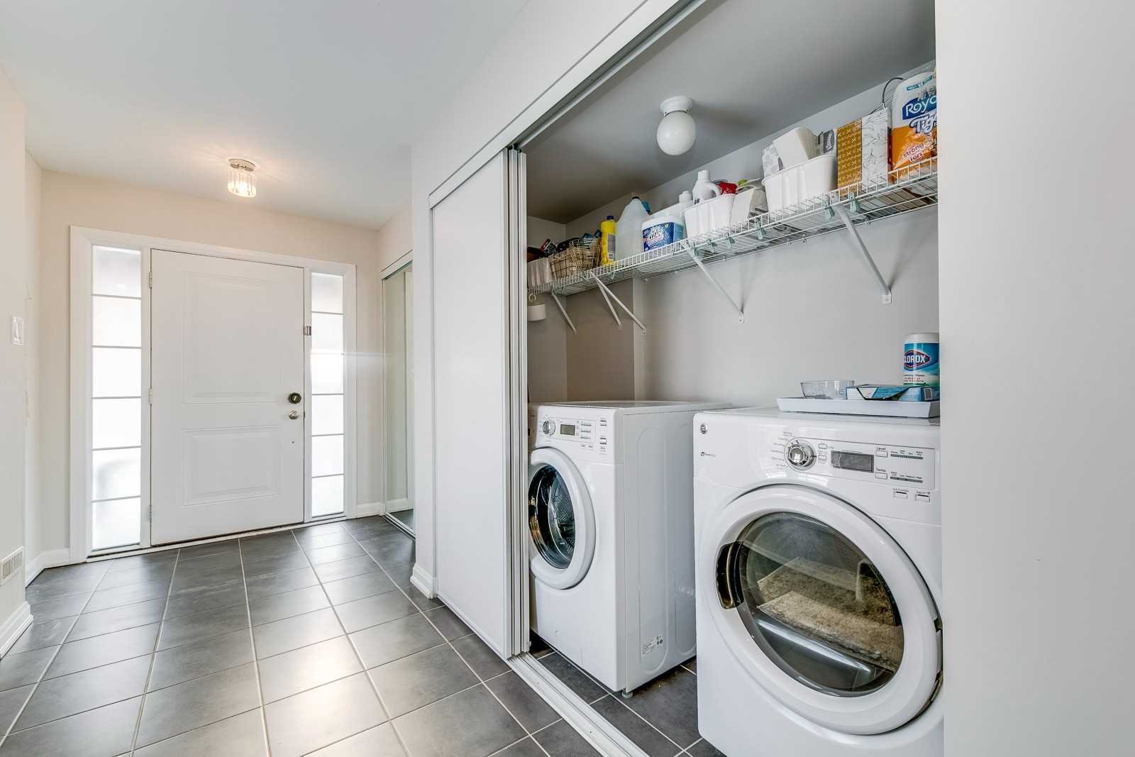 3 Bedroom Townhouse for Rent - 165 Hampshire Way, Milton, ON 2