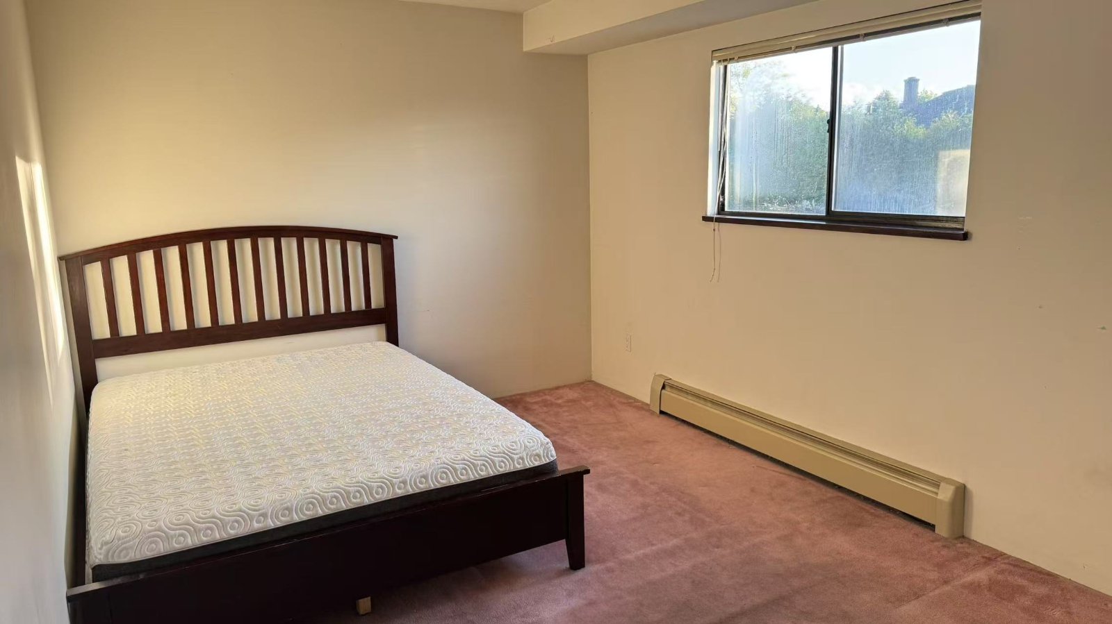 2 Bedroom Garden Suite for Rent - No 4 Rd, Richmond, BC 3