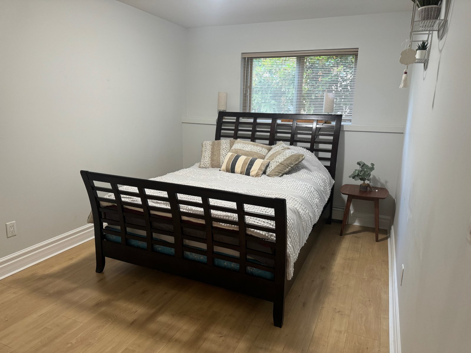 2 Bedroom Apartment for Rent - McLaren Ct, Coquitlam, BC 4