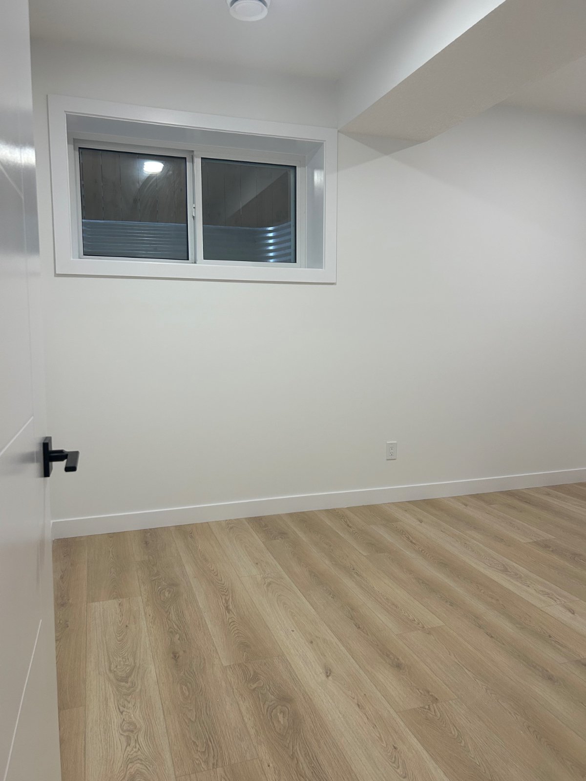 2 Bedroom Private Suite for Rent - 6016 Naden Lndg NW, Edmonton, AB 5
