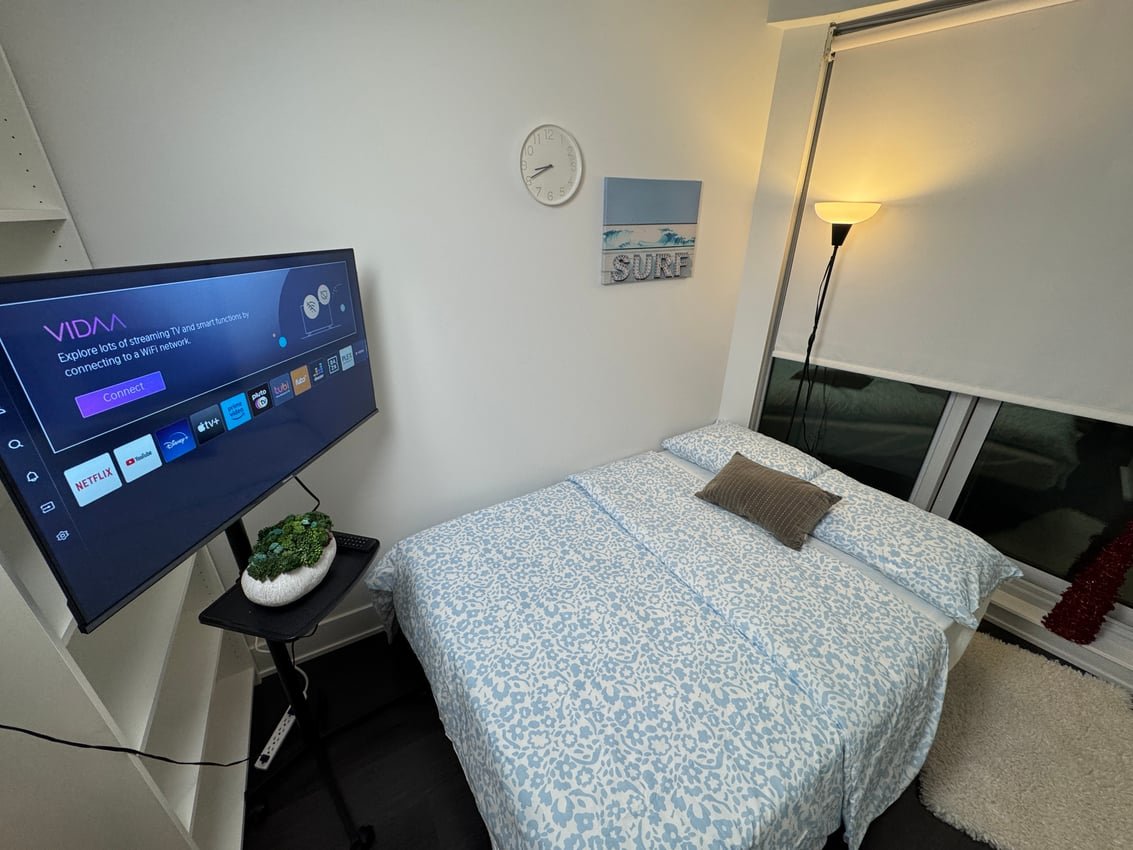 Room in Apartment for Rent - 403 Church Street, Toronto, ON 2