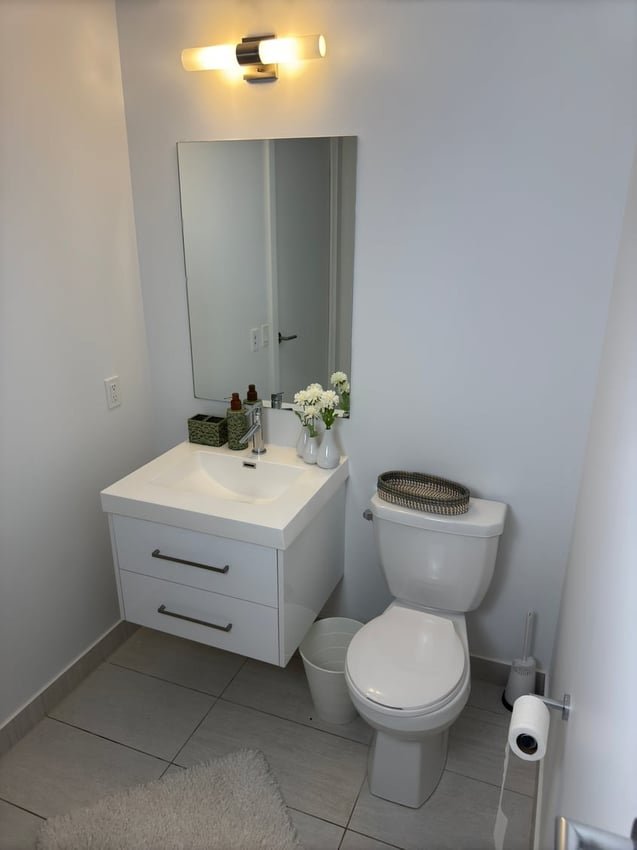 Room in Apartment for Rent - 403 Church Street, Toronto, ON 5