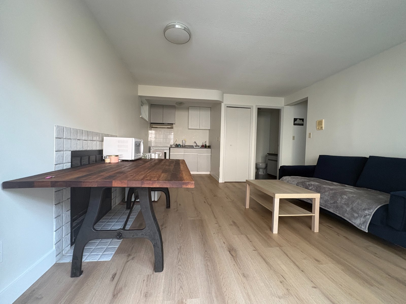 2 Bedroom Basement Suite for Rent - W 33rd Ave, Vancouver, BC 3