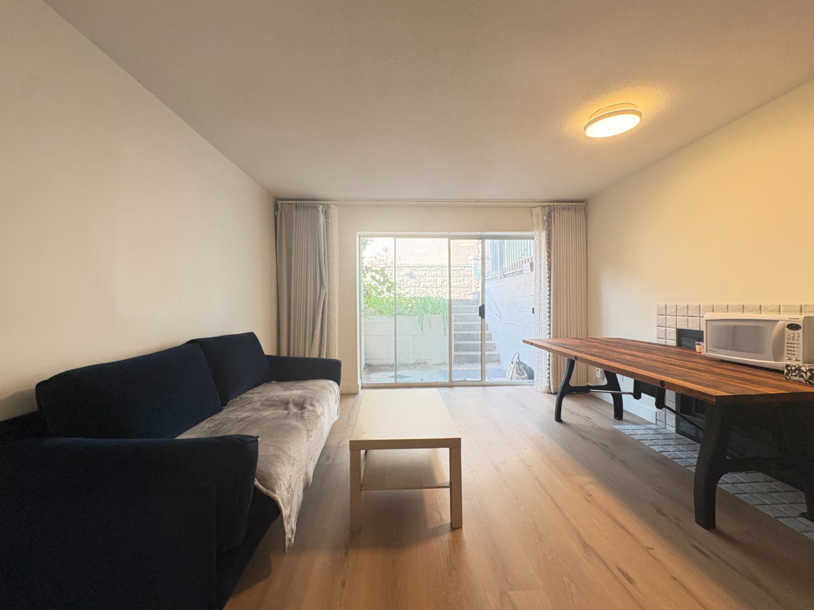 2 Bedroom Basement Suite for Rent - W 33rd Ave, Vancouver, BC 2