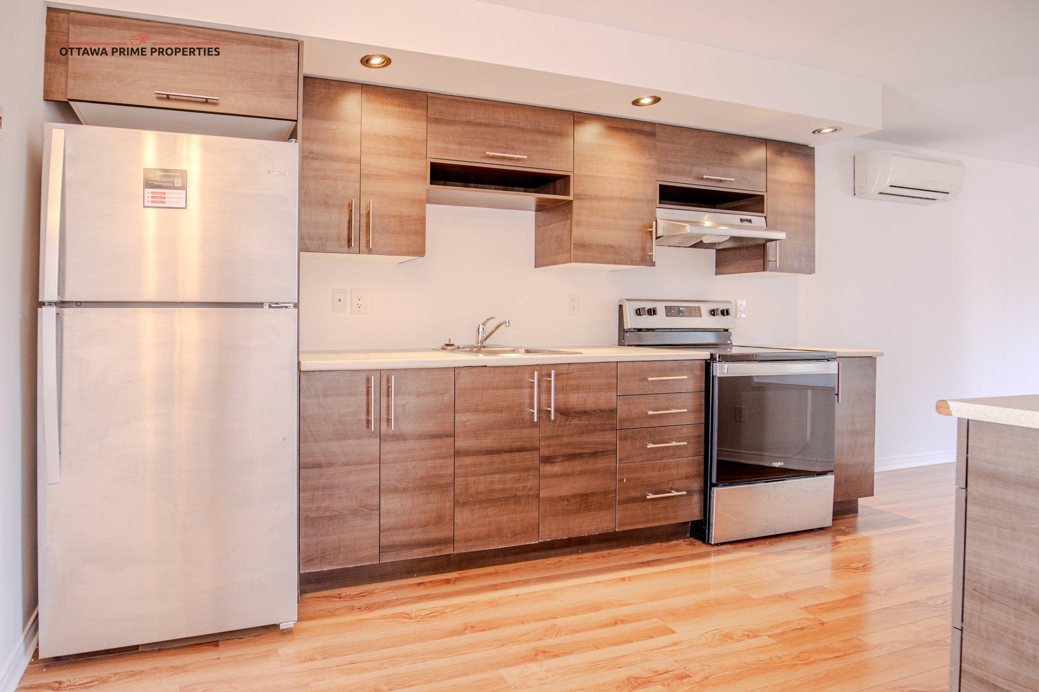 Studio Apartment for Rent - 160 Boulevard Maisonneuve, Gatineau, QC 3