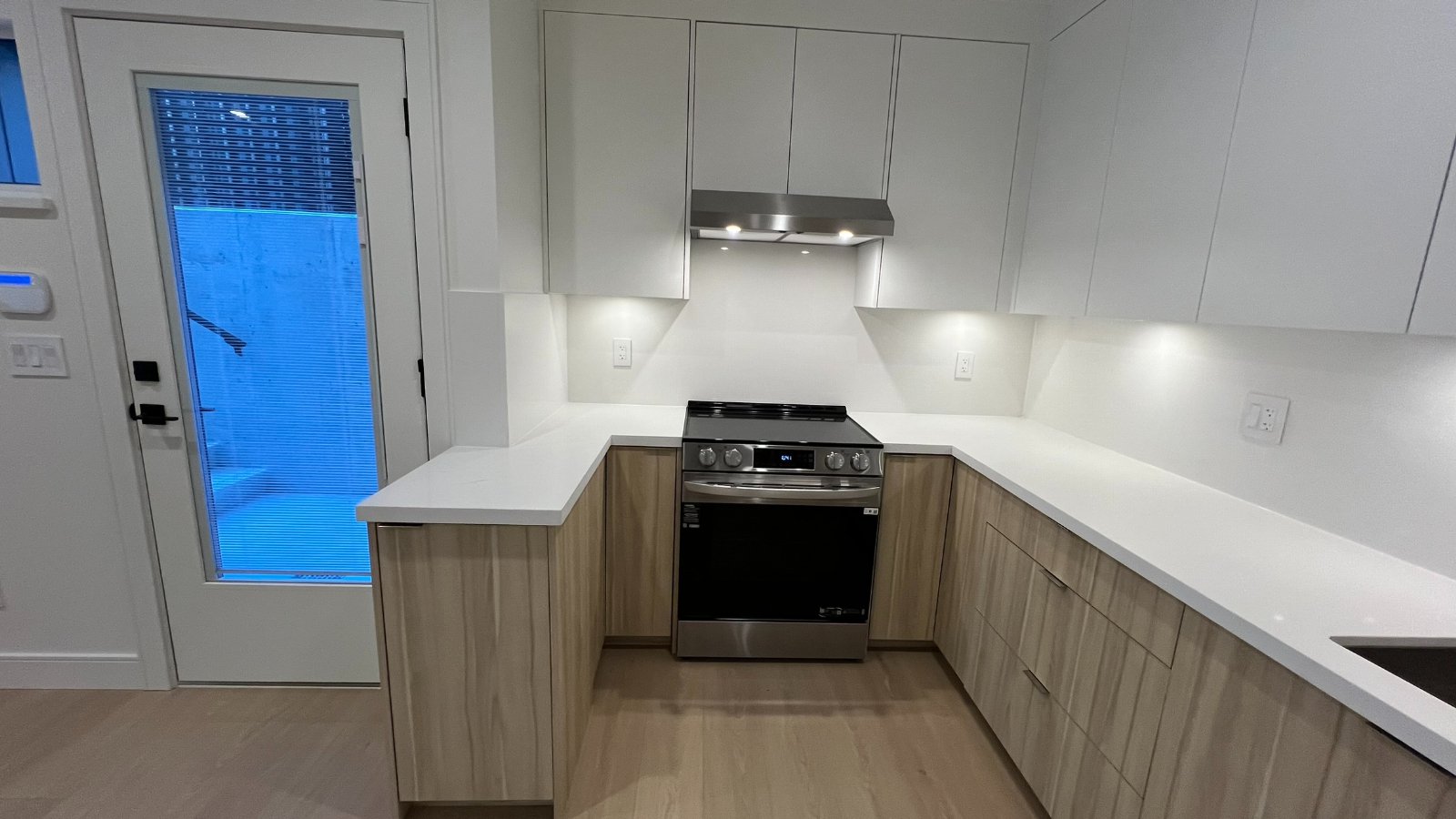 2 Bedroom Basement Suite for Rent - Ridgelawn Dr, Burnaby, BC 4