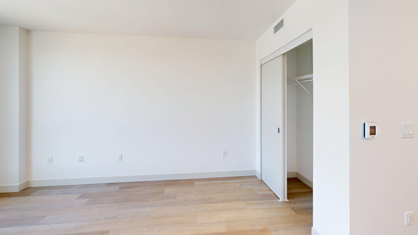 Studio Apartment for Rent - 5855 Binning Ave, Vancouver, BC 2