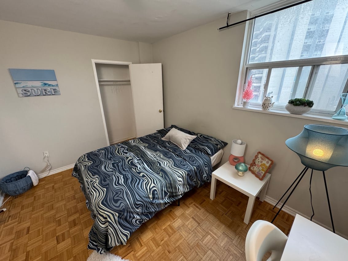 Room in Apartment for Rent - 280 Wellesley St E, Toronto, ON 3