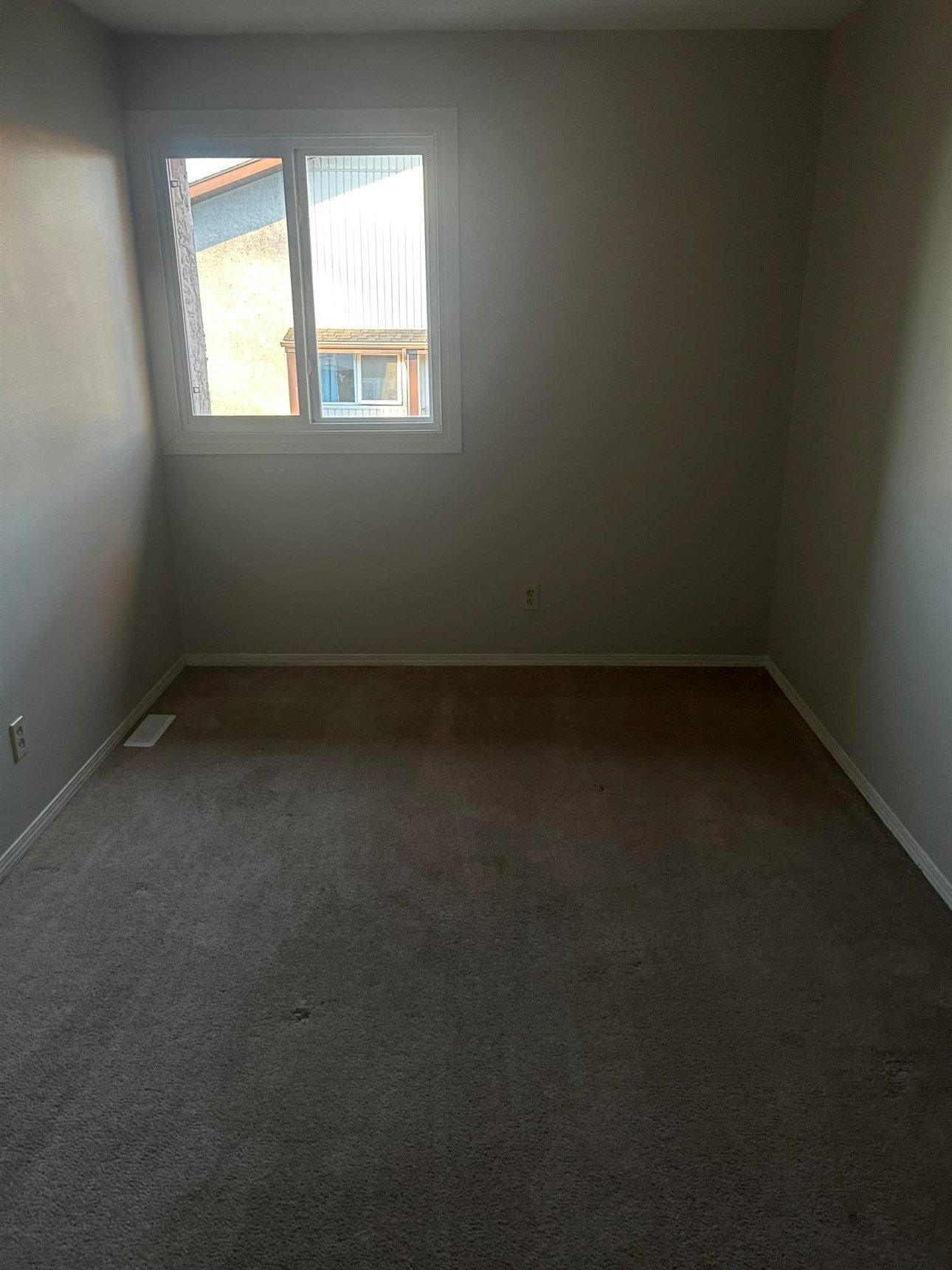 3 Bedroom Apartment for Rent - 14215 82 Street, Edmonton, AB 2
