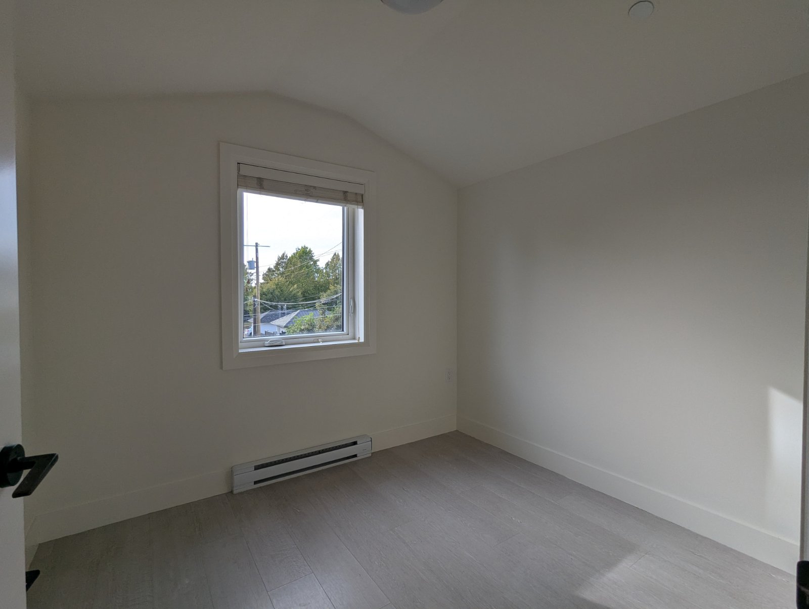 2 Bedroom Private Suite for Rent - 2621 E 47th Ave, Vancouver, BC 4