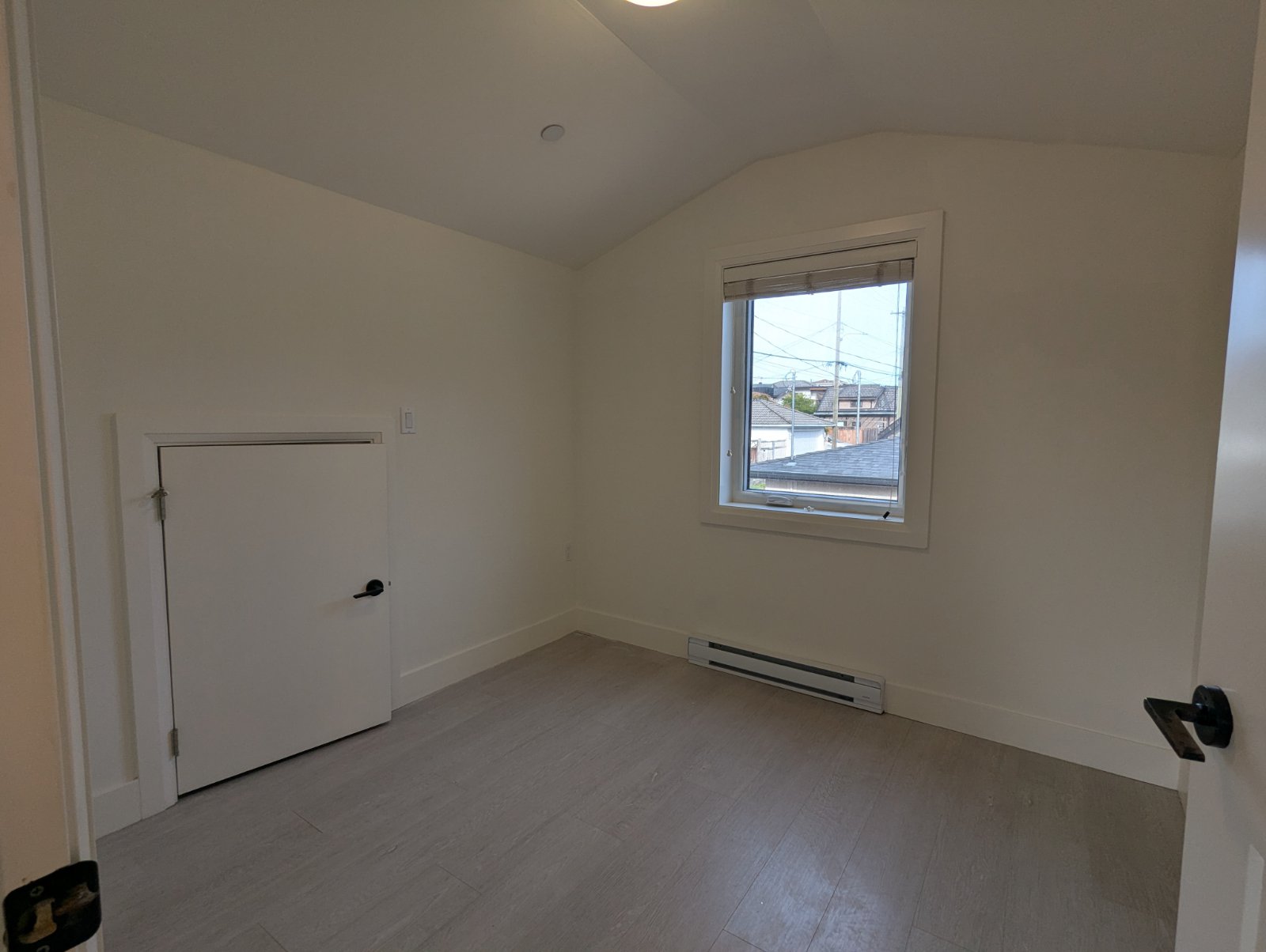 2 Bedroom Private Suite for Rent - 2621 E 47th Ave, Vancouver, BC 5