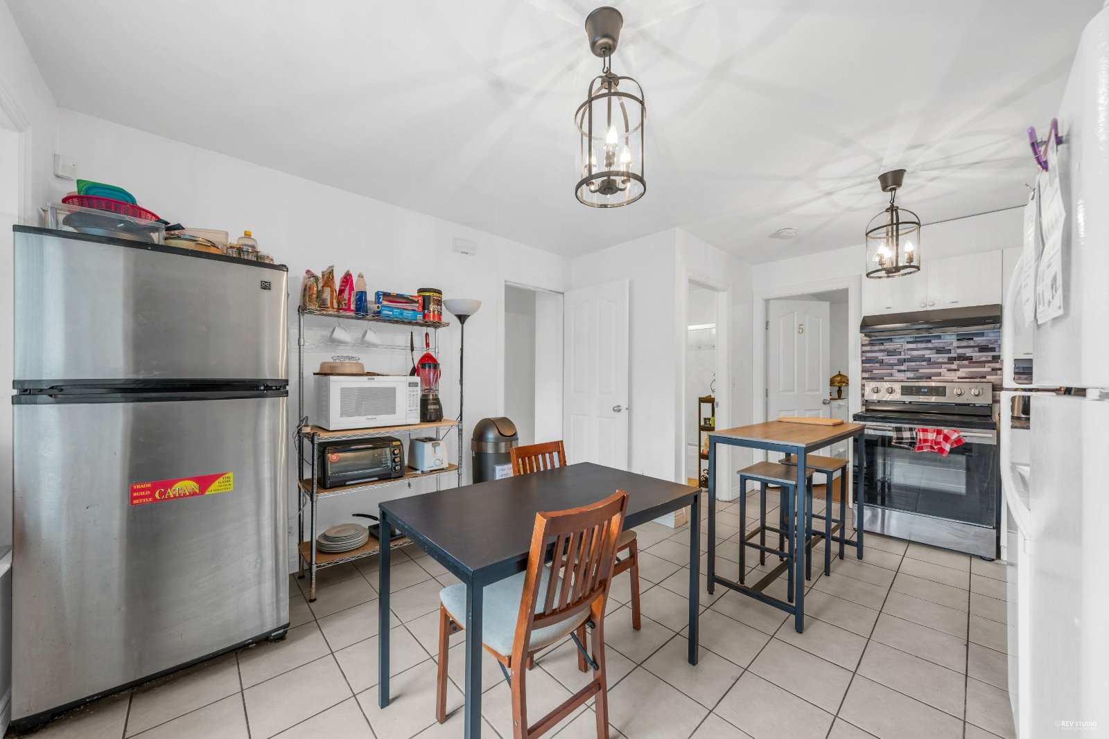 Room in House for Rent - E 56th Ave, Vancouver, BC 3