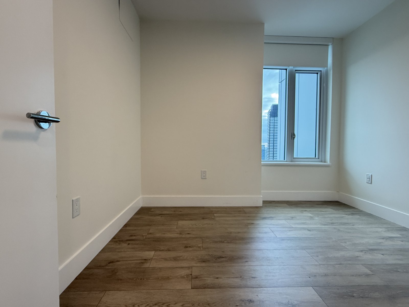 Room in Apartment for Rent - 10428 Whalley Blvd, Surrey, BC 4
