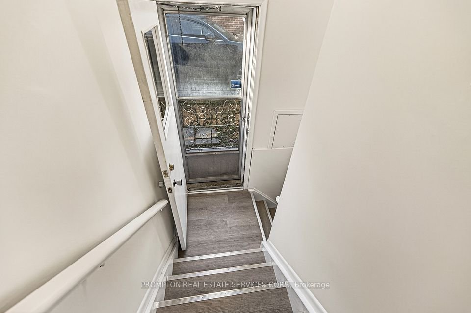 3 Bedroom House for Rent - 81 Maxome Avenue, Toronto, ON 5