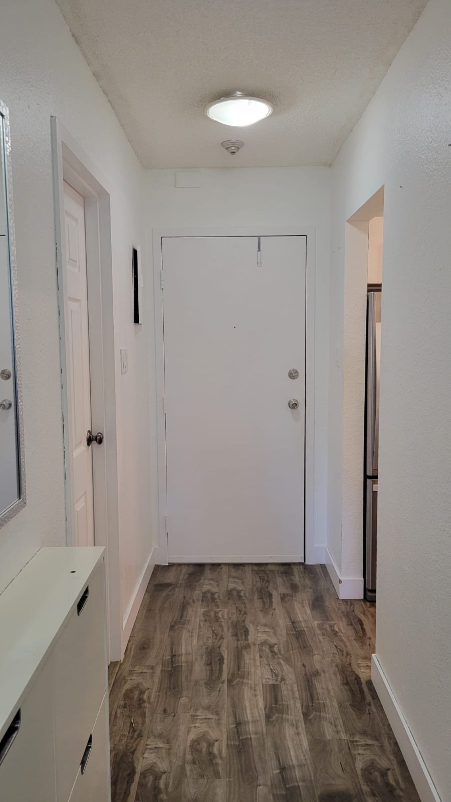 2 Bedroom Apartment for Rent - 3411 Springfield Drive, Richmond, BC 3