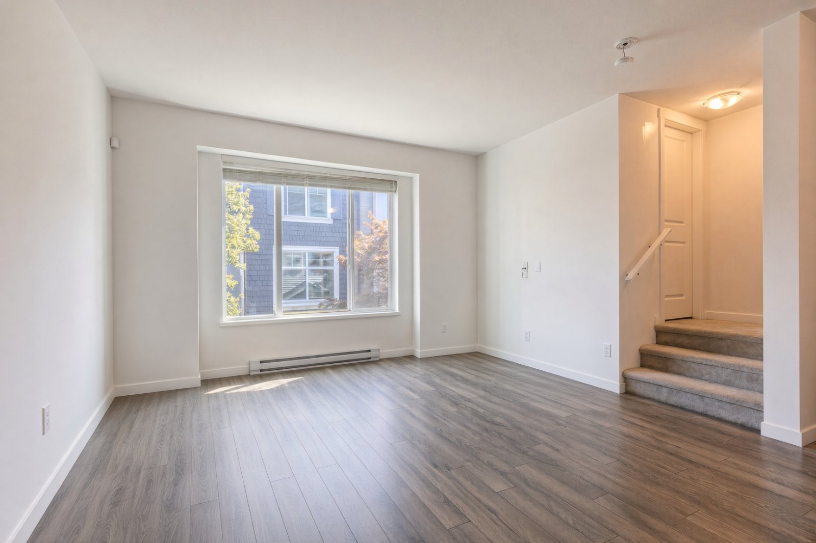 4 Bedroom Townhouse for Rent - 15340 Guildford Dr, Surrey, BC 5