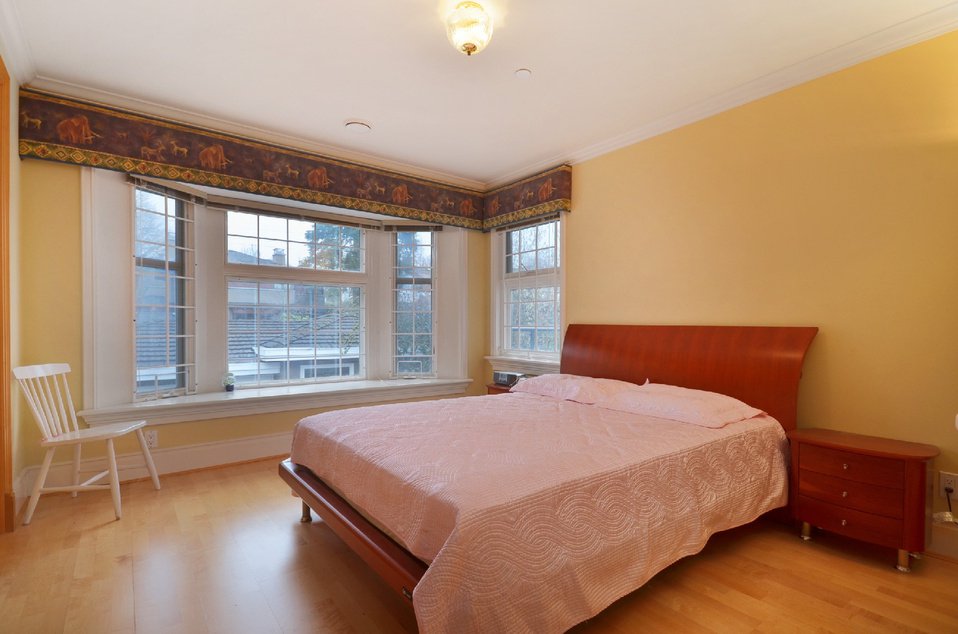 6 Bedroom House for Rent - 2208 W 34th Ave, Vancouver, BC 4