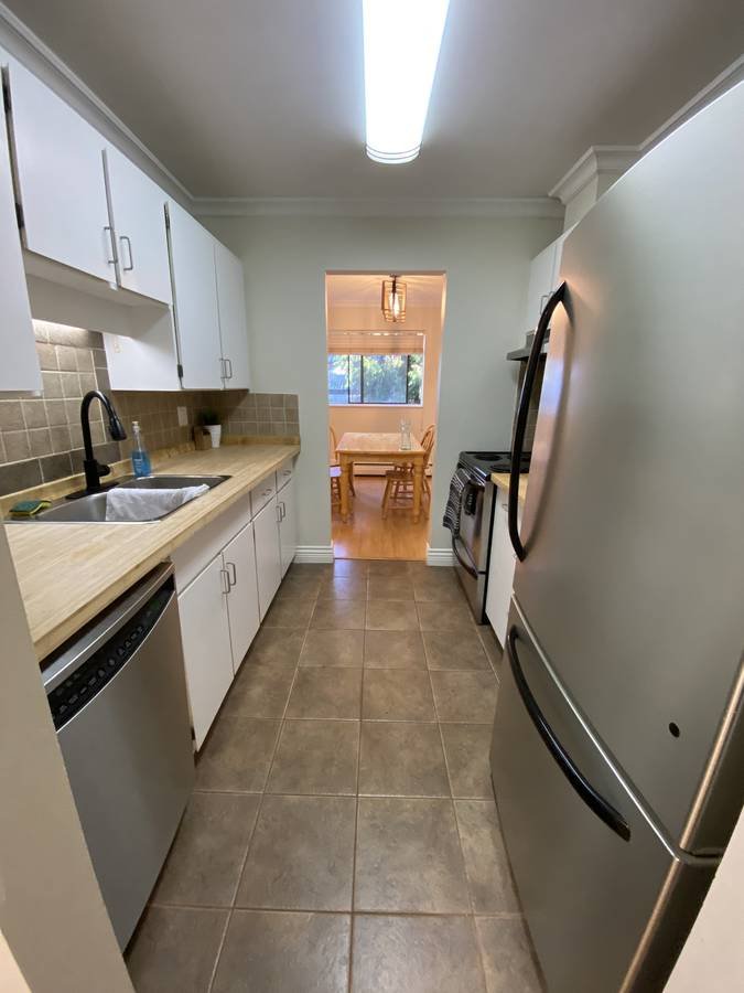 2 Bedroom Apartment for Rent - 1811 Purcell Way, North Vancouver District, BC 5