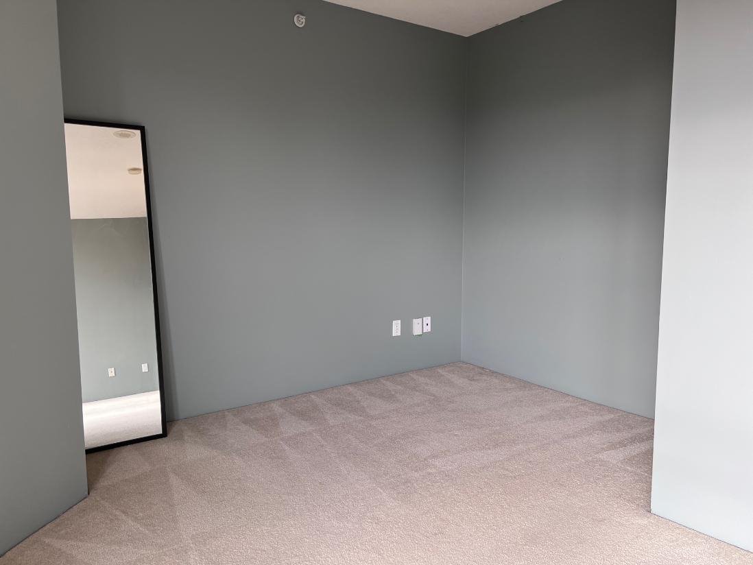 Studio Apartment for Rent - 3520 Crowley Dr, Vancouver, BC 2