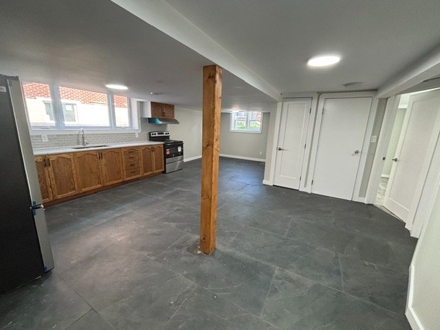 3 Bedroom Apartment for Rent - 2488 Carlsen Ave, Ottawa, ON 2