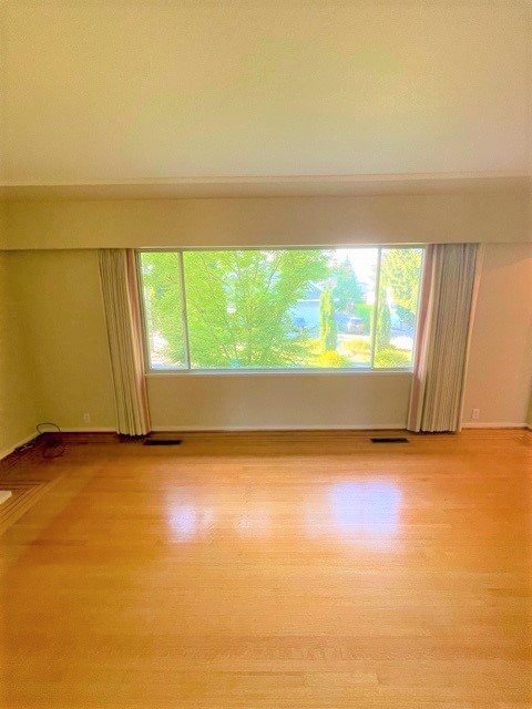 4 Bedroom House for Rent - 7660 Formby St, Burnaby, BC 3