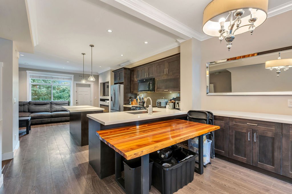 3 Bedroom Townhouse for Rent - 7090 180 St, Surrey, BC 3