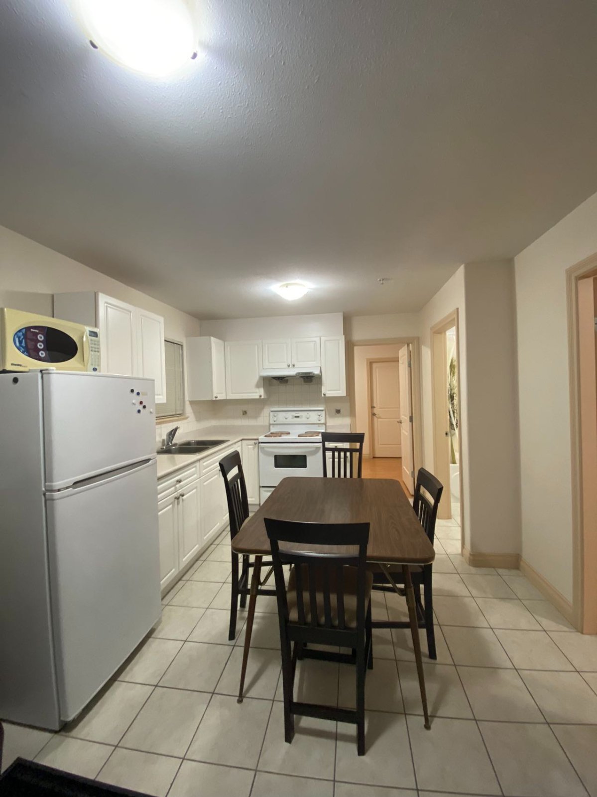 2 Bedroom Apartment for Rent - St Margarets St, Vancouver, BC 2