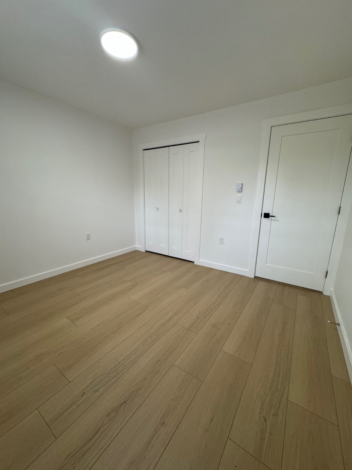 5 Bedroom House for Rent - 1004 E 37th Ave, Vancouver, BC 5