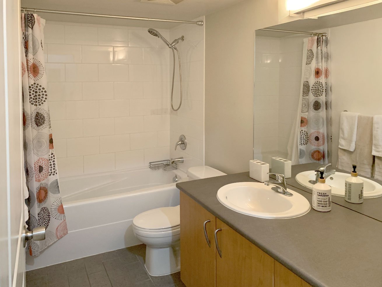 Studio Apartment for Rent - 1295 Richards St, Vancouver, BC 3