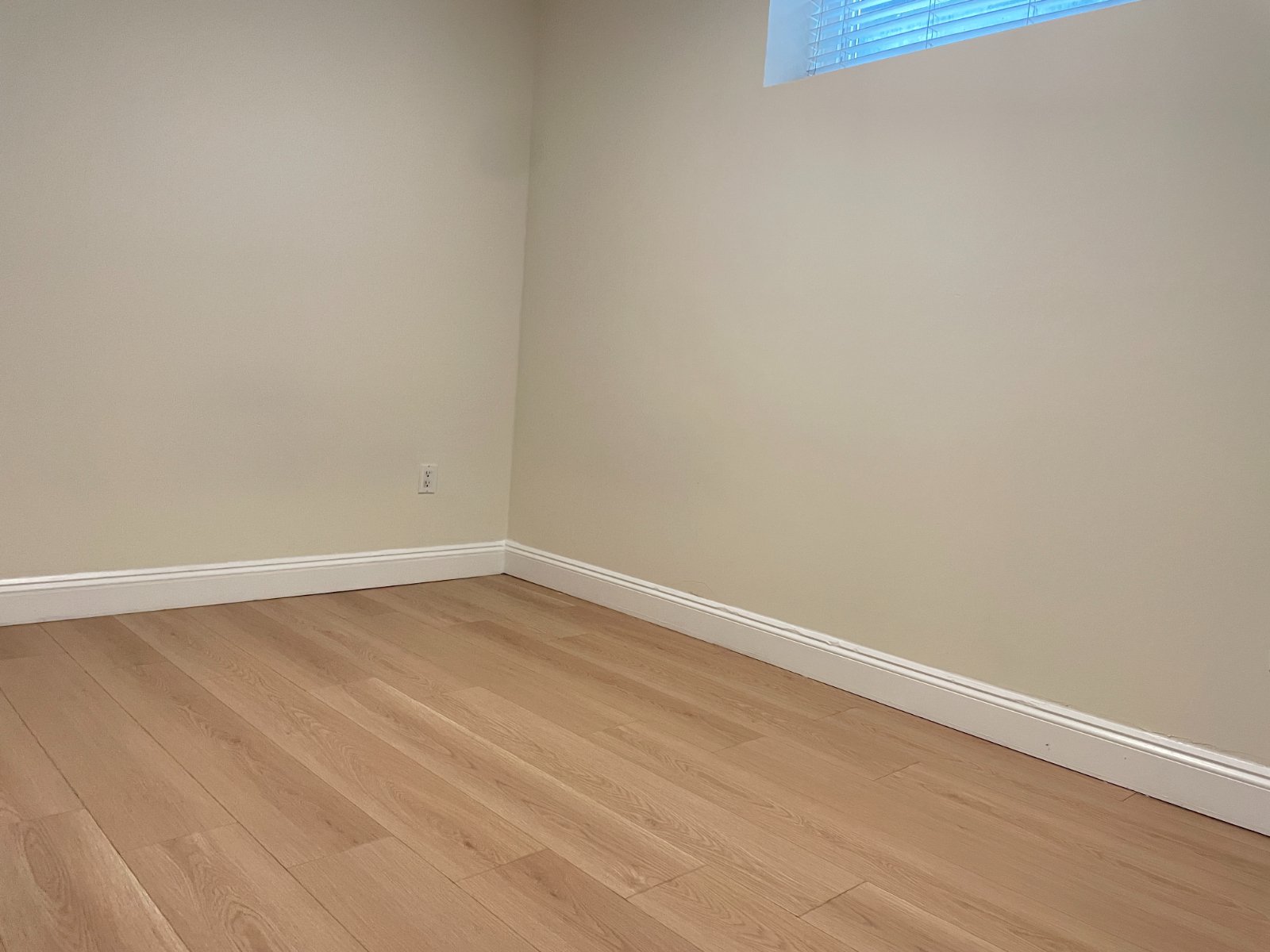 2 Bedroom Basement Suite for Rent - Rumble St, Burnaby, BC 2