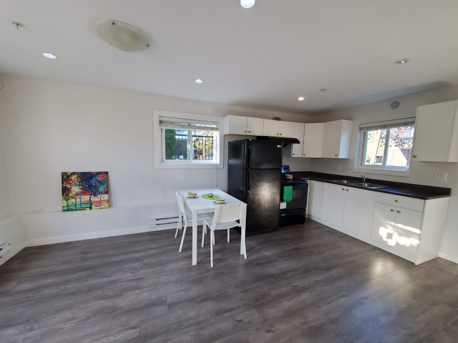 2 Bedroom House for Rent - E 58th Ave, Vancouver, BC 3