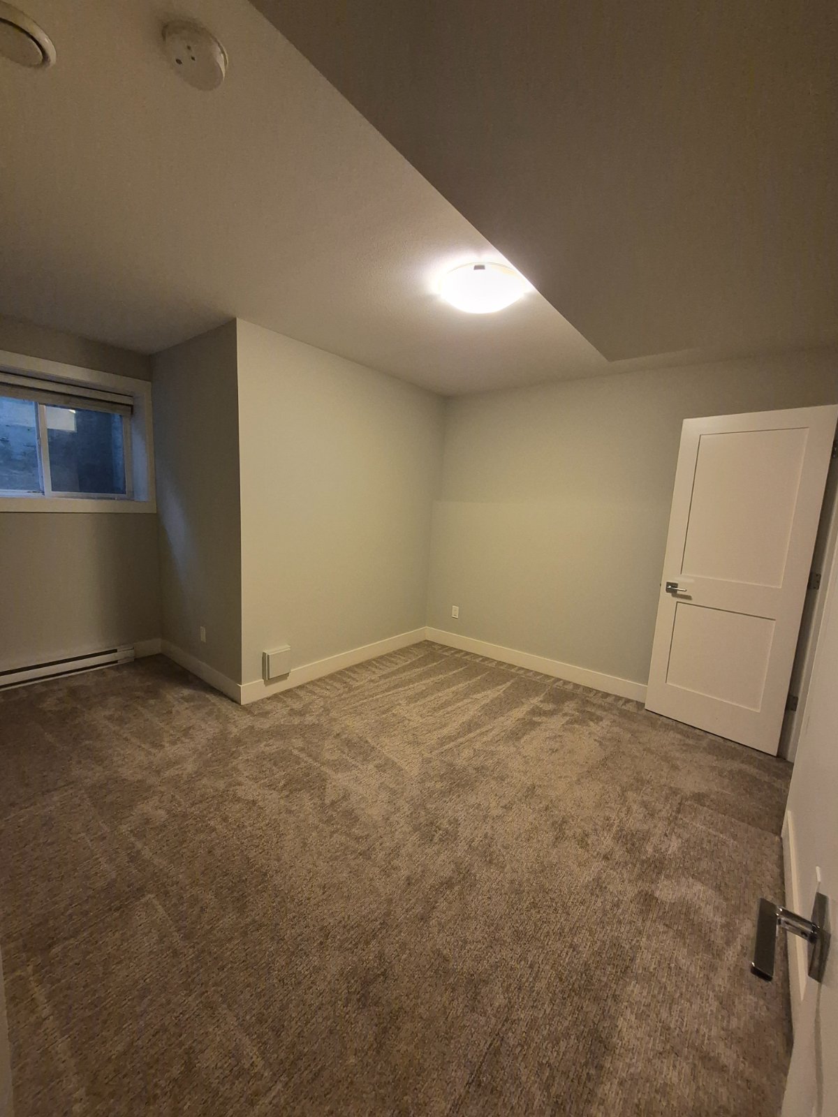 2 Bedroom Basement Suite for Rent - Stanley St, Burnaby, BC 4