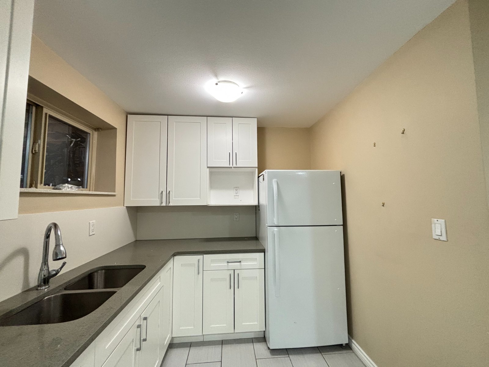 2 Bedroom Basement Suite for Rent - Nolan St, Burnaby, BC 4