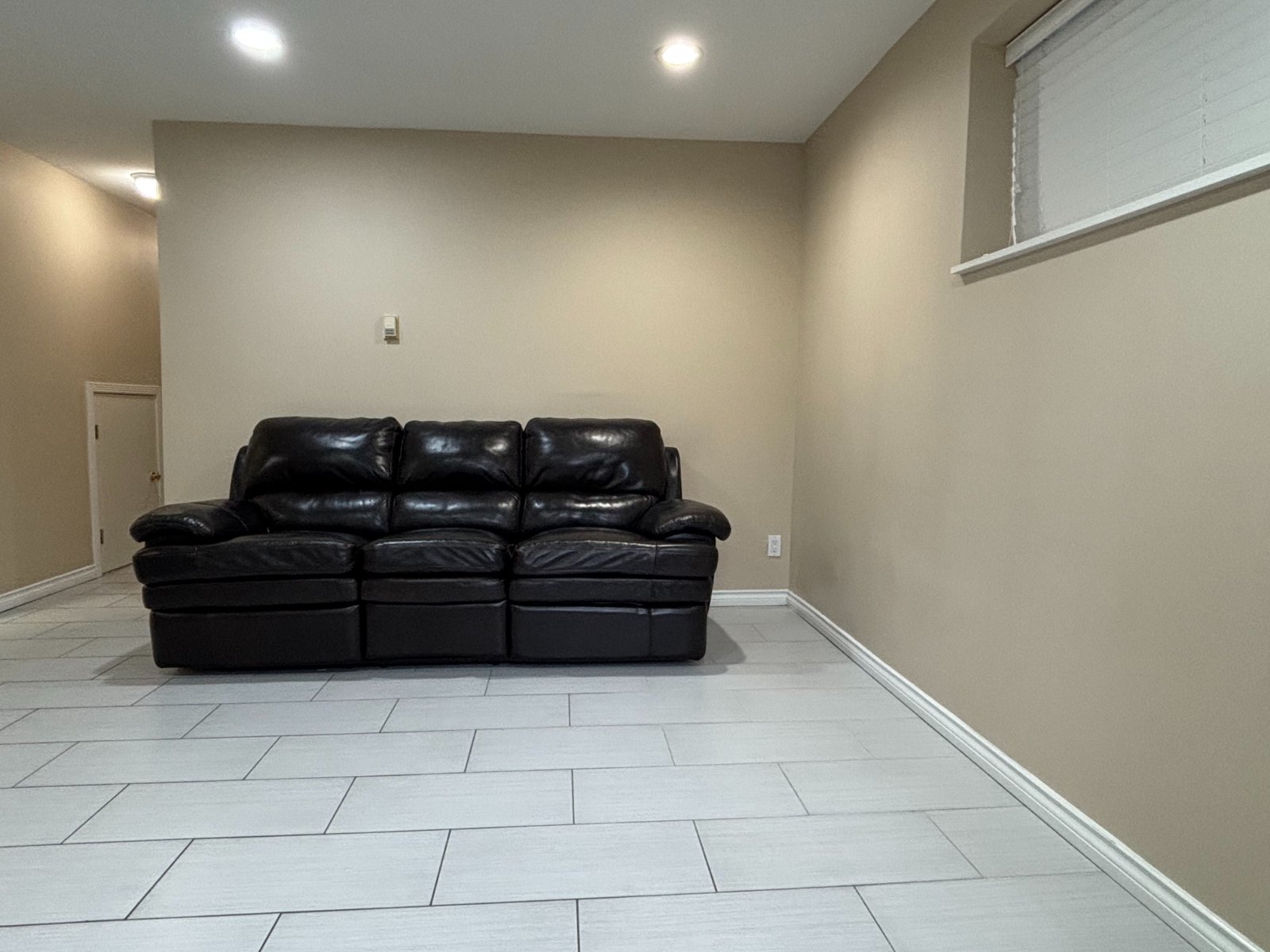 2 Bedroom Basement Suite for Rent - Nolan St, Burnaby, BC 2