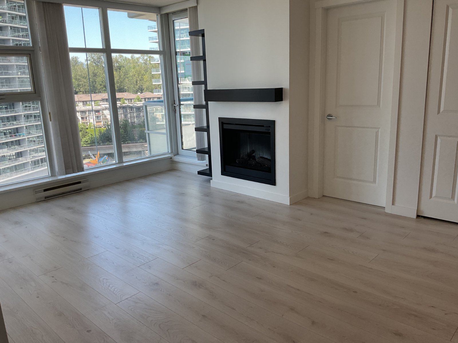 2 Bedroom Apartment for Rent - 2289 Yukon Crescent, Burnaby, BC 4