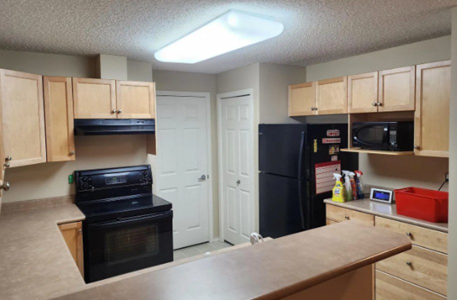 2 Bedroom Apartment for Rent - 1179 Summerside Dr SW, Edmonton, AB 4