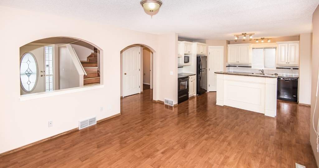 4 Bedroom House for Rent - 111 Arbour Crest Rise NW, Calgary, AB 5