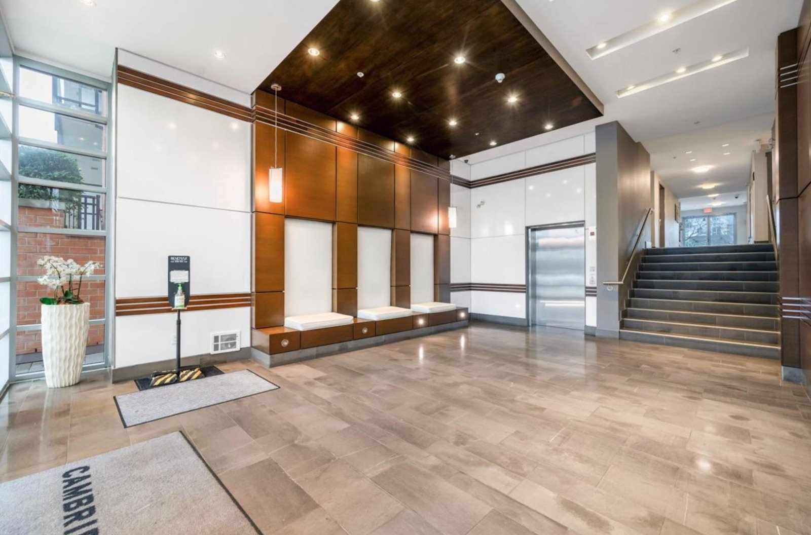 2 Bedroom Apartment for Rent - 9500 Odlin Rd, Richmond, BC 2