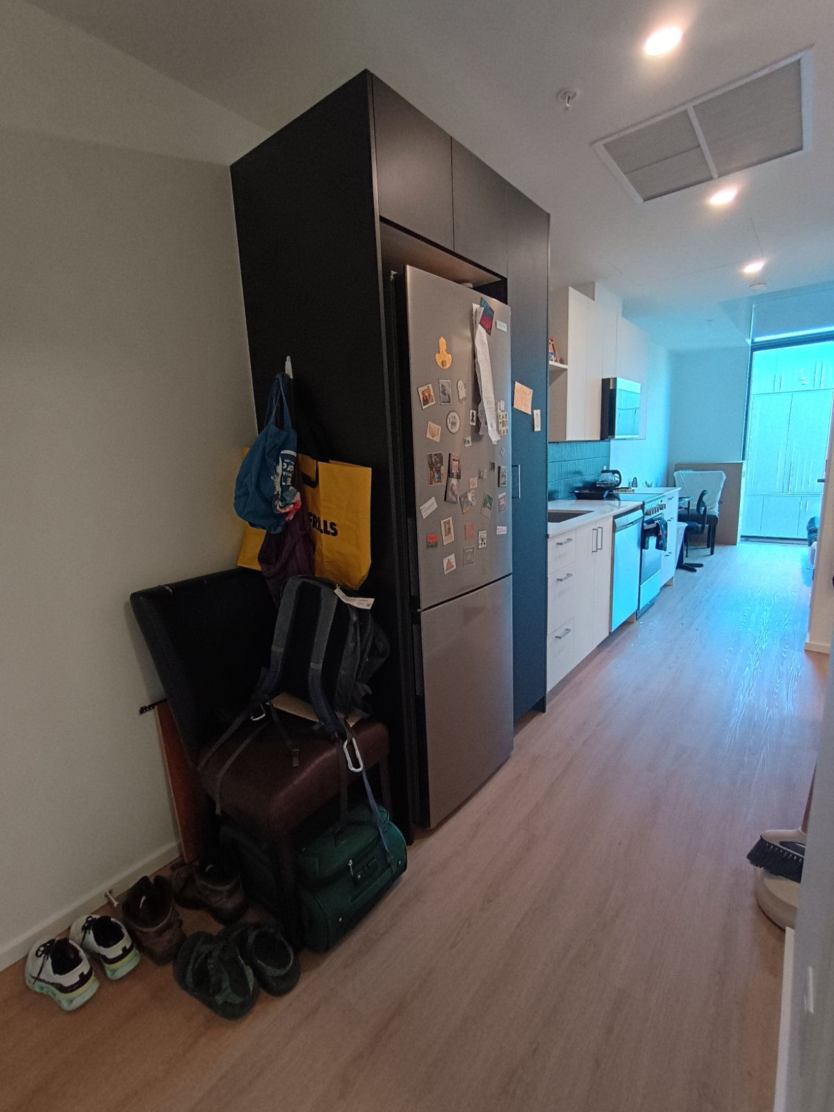 Studio Apartment for Rent - 5883 University Blvd, Vancouver, BC 3