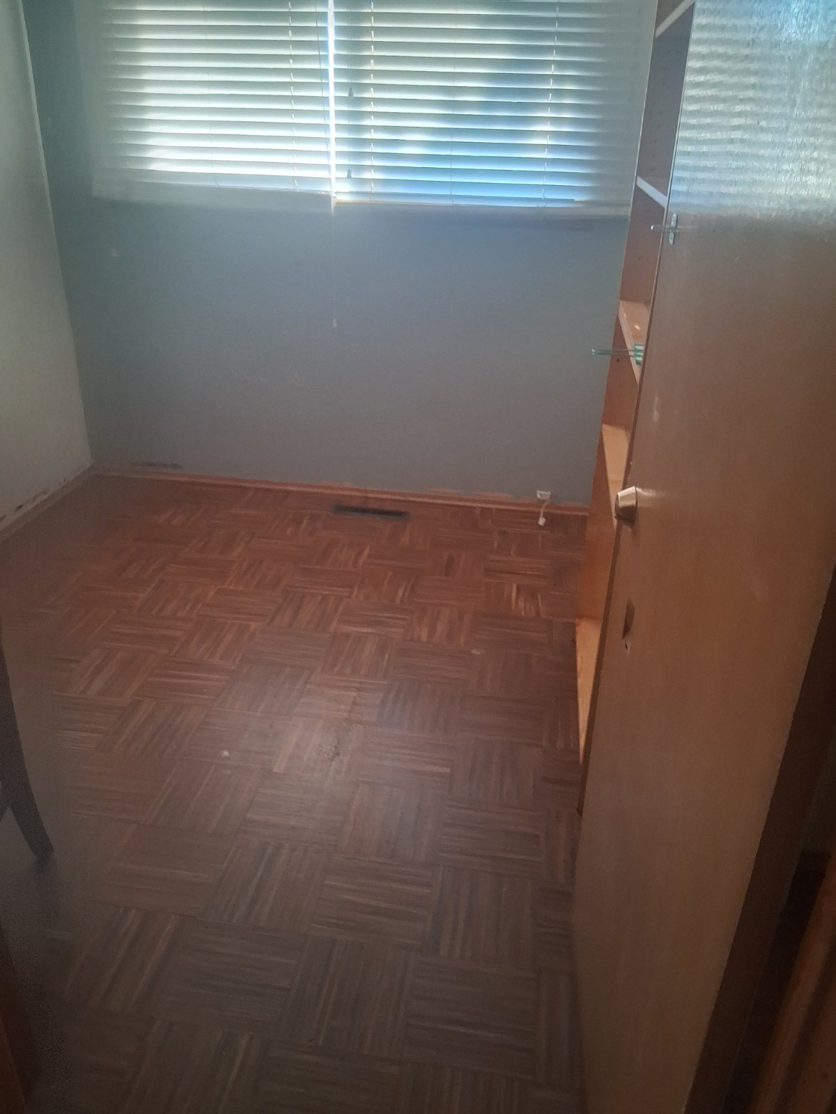 3 Bedroom Private Suite for Rent - 1824 43 St SE, Calgary, AB 2