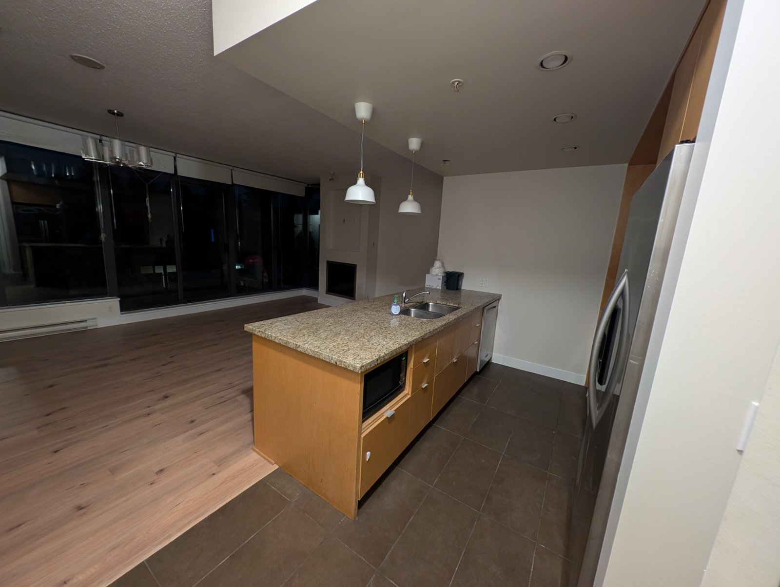 2 Bedroom Apartment for Rent - 7088 18th Ave, Burnaby, BC 2