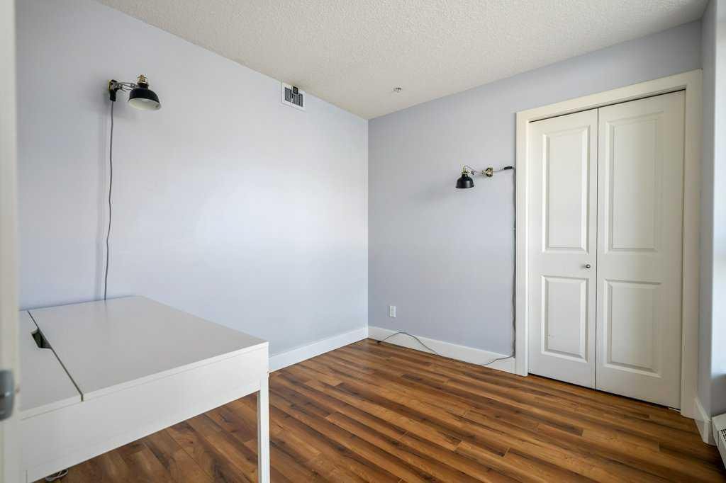 2 Bedroom Apartment for Rent - 77 Spruce Pl, Calgary, AB 4