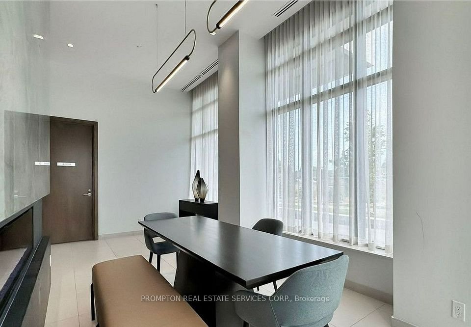 2 Bedroom Apartment for Rent - 188 Fairview Mall Dr, York, ON 4