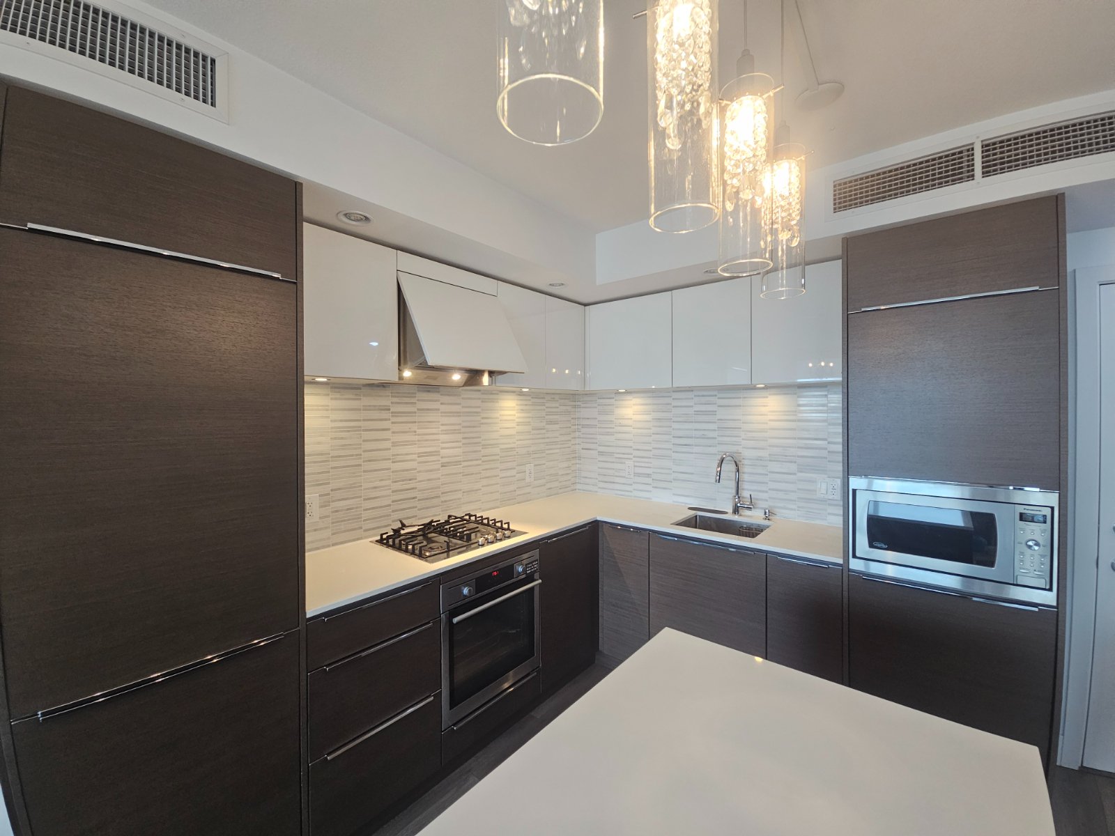 2 Bedroom Apartment for Rent - 5233 Gilbert Rd, Richmond, BC 4
