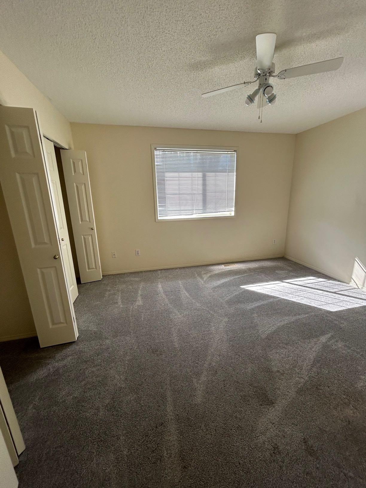 2 Bedroom Apartment for Rent - 15215 126 Street, Edmonton, AB 4