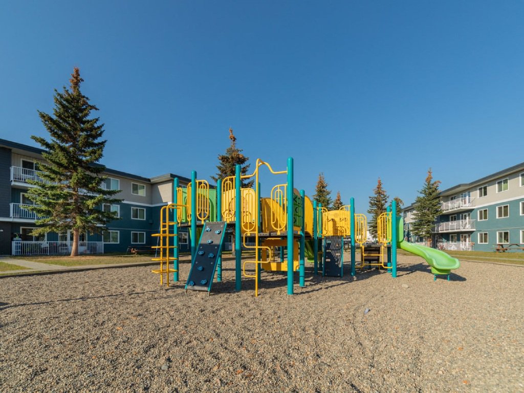 3 Bedroom Apartment for Rent - 255 Ospika Blvd, North, Prince George, BC 4