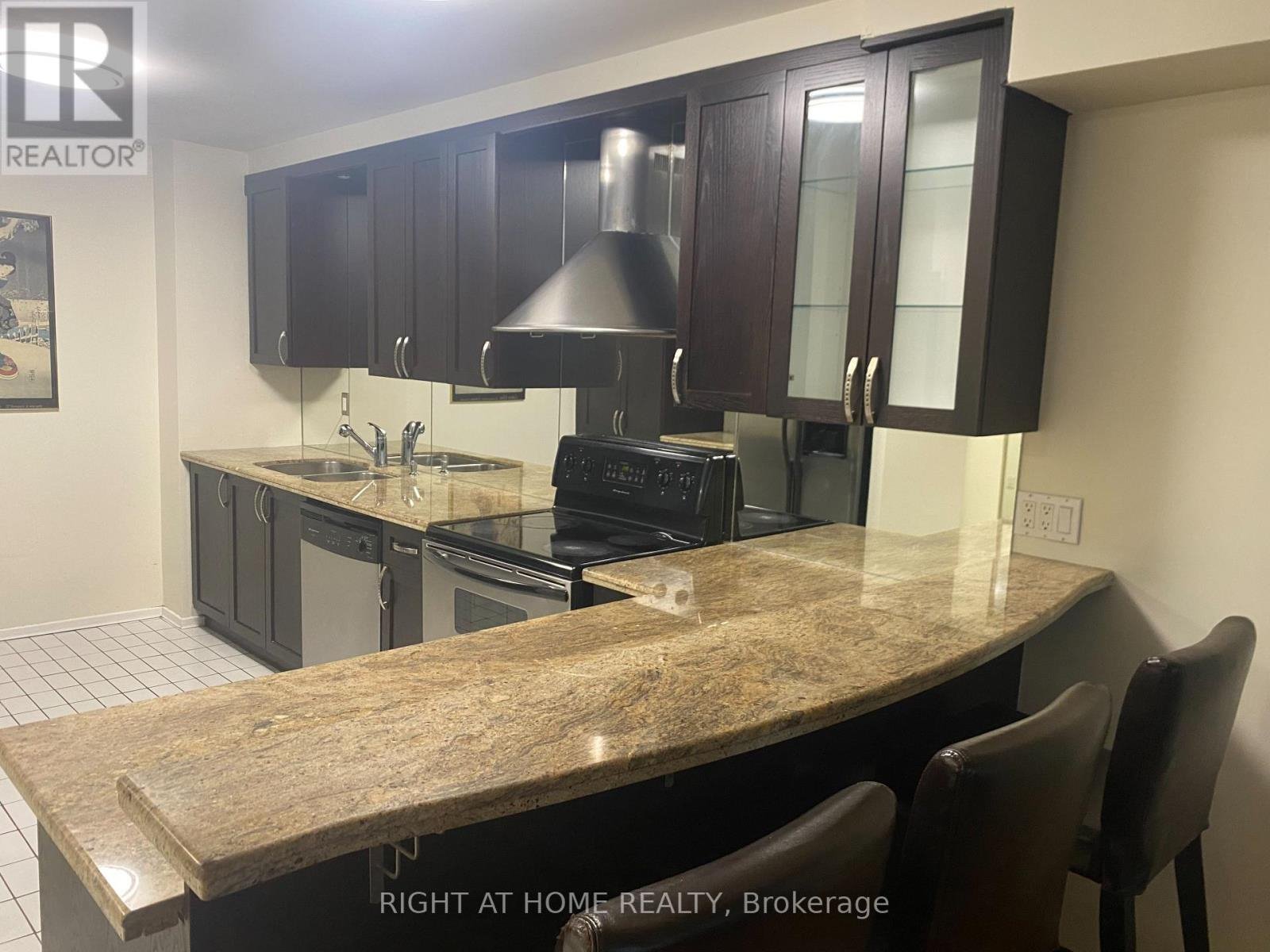 2 Bedroom Apartment for Rent - 45 Carlton St, Toronto, ON 5