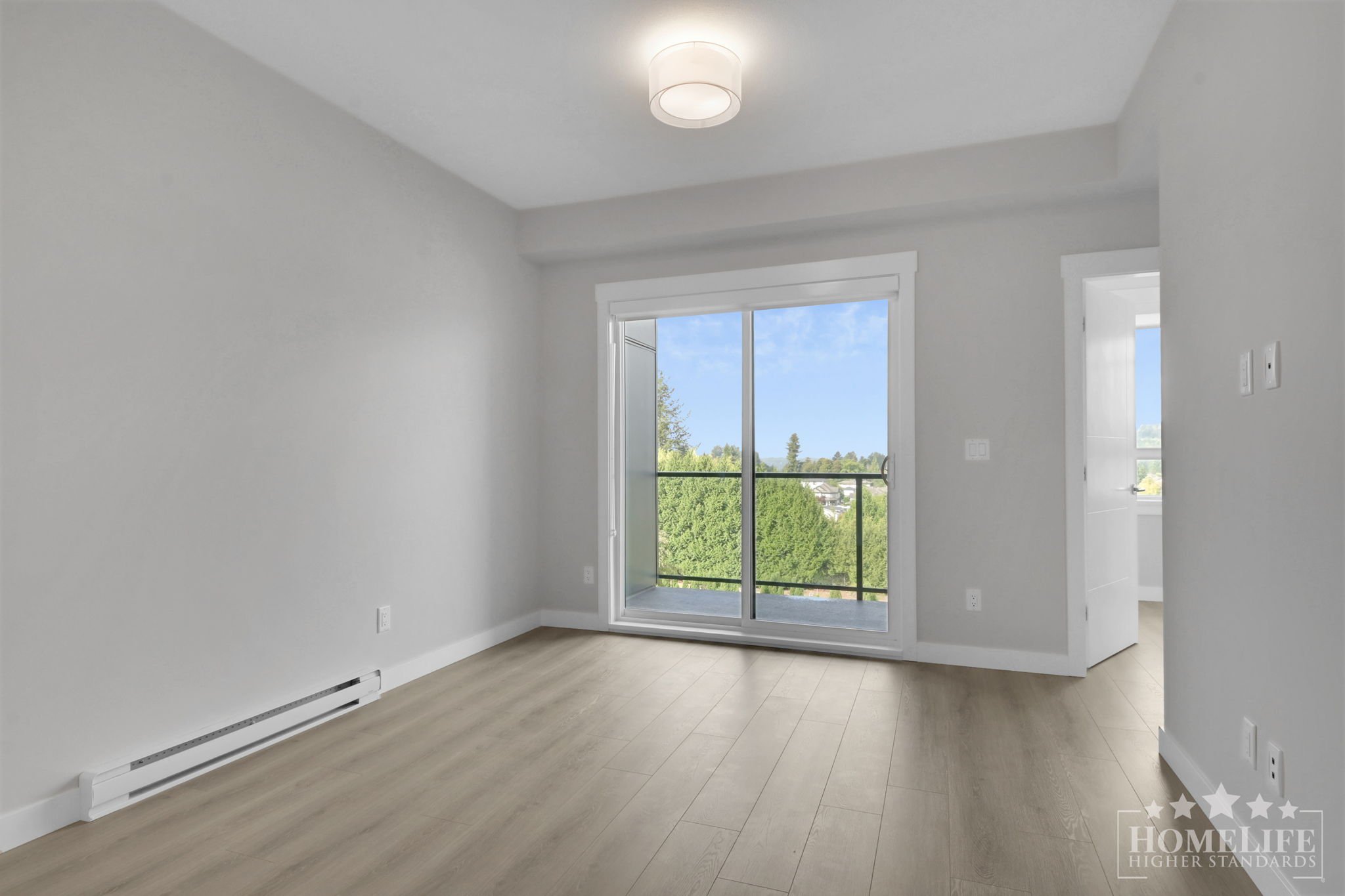 2 Bedroom Apartment for Rent - 8423 Cedar St, Mission, BC 4