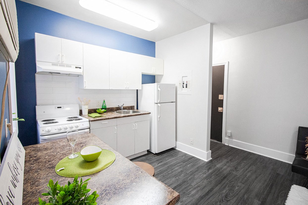 Studio Apartment for Rent - 391 Balmoral Street, Winnipeg, MB 5