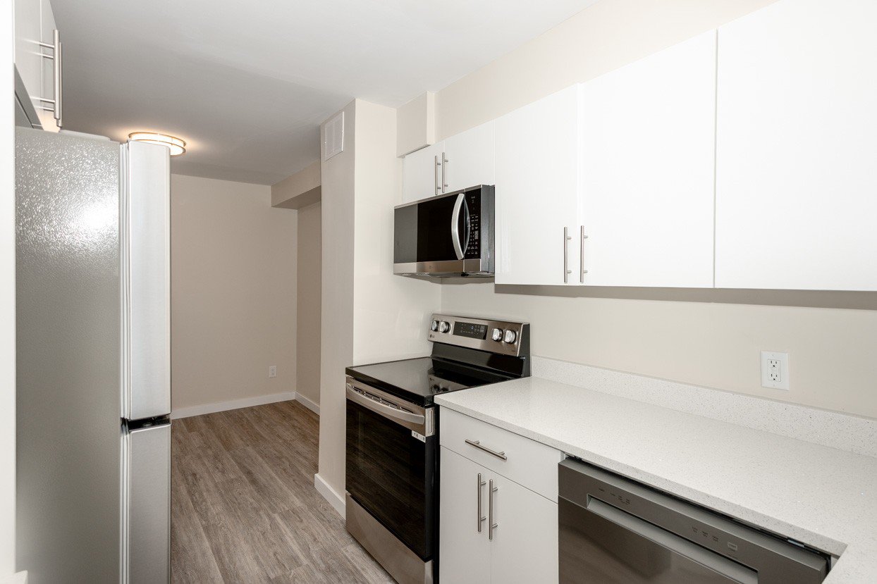 3 Bedroom Apartment for Rent - 1415, 1419 Rothesay Street & 383 Paufeld Drive, Winnipeg, MB 3